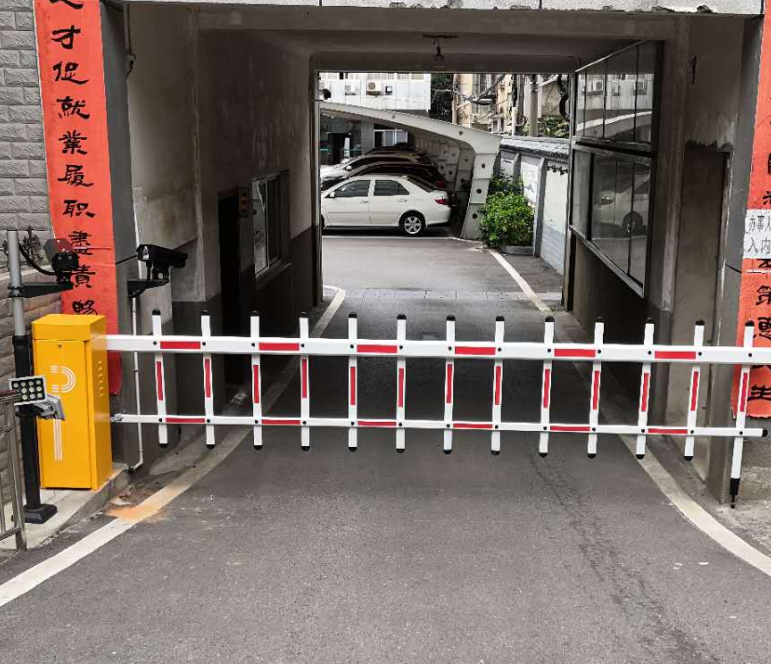 武漢市蔡甸區(qū)人力資源和社會保障局車牌識別系統(tǒng)改造升級完成。